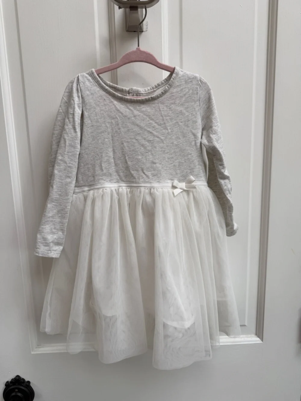 Carter's 4T Girls Gray and White Tulle Bow Long Sleeve Party Dress